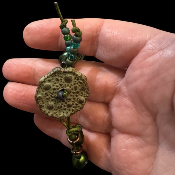 Fresh Water Pearl Beaded Bracelet with ceramic closure - Picture 2 of 3